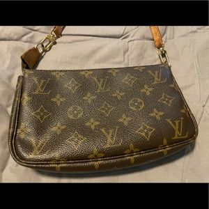 Louis Vuitton Crossbody Purse